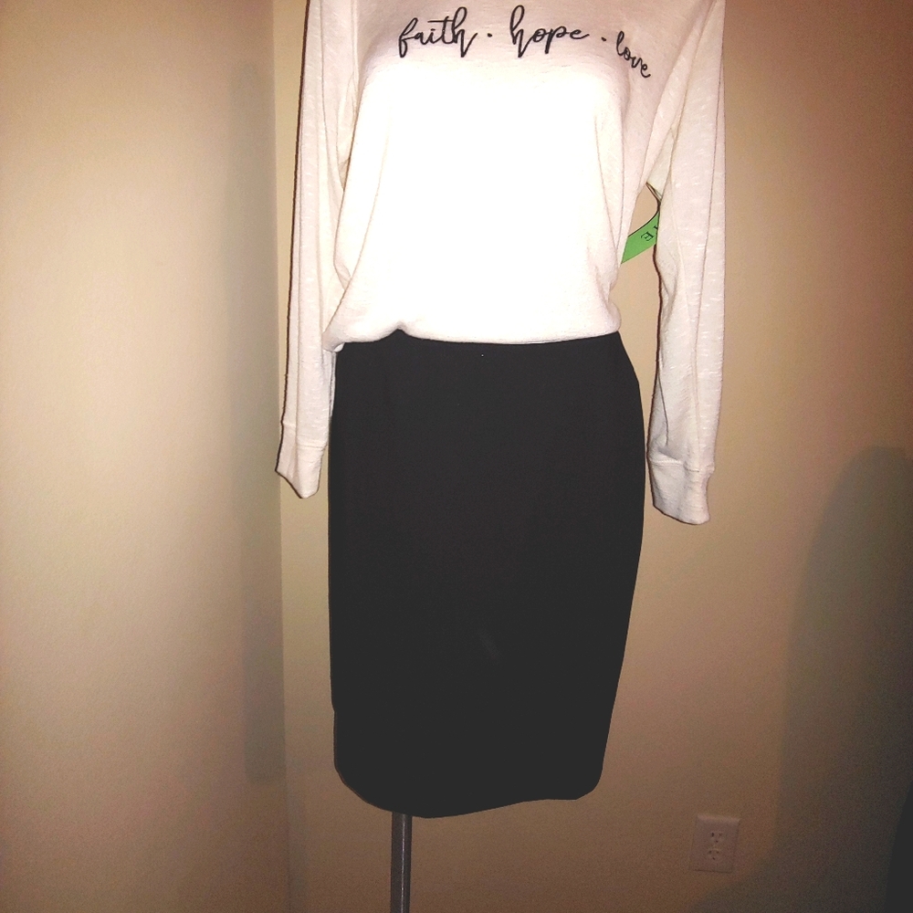 🔴 Tahari Black Pencil Skirt